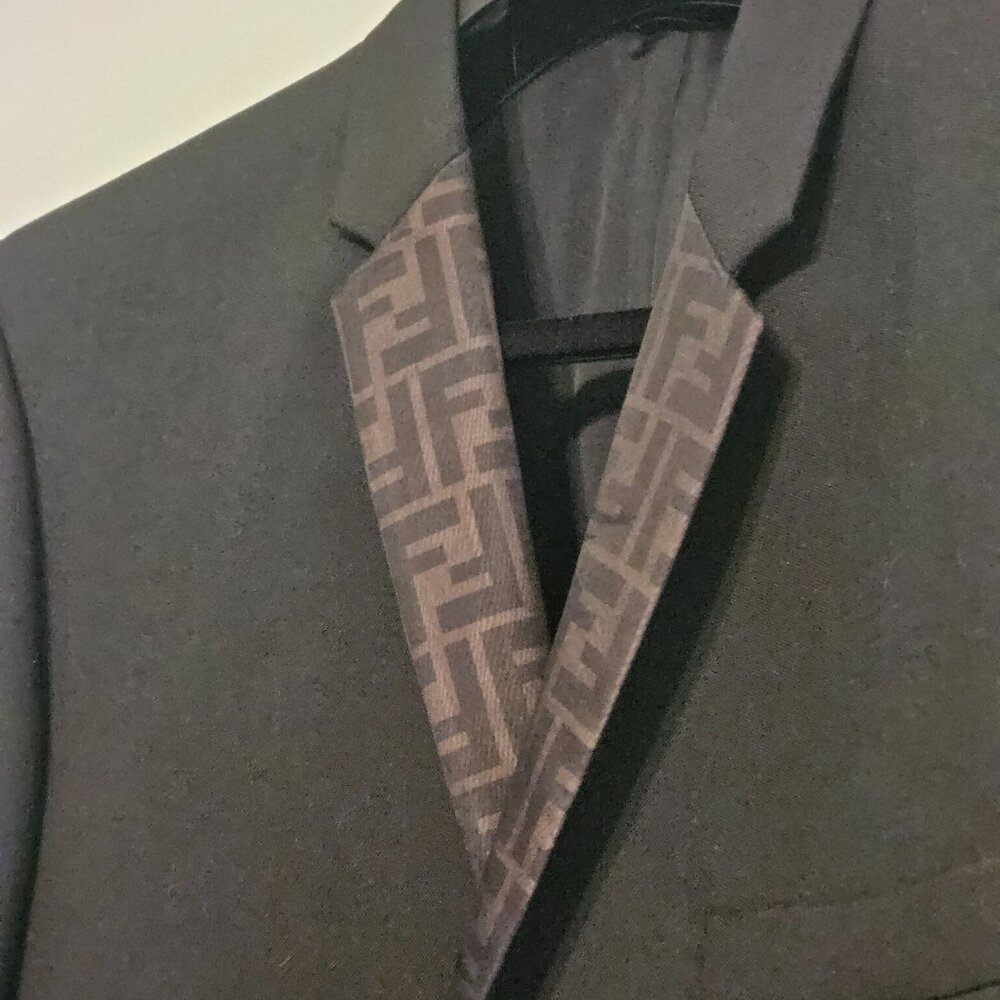 Fendi Men’s Suit Coat – Luxury Wool Blazer – Size L (IT 56) – Black – Authentic